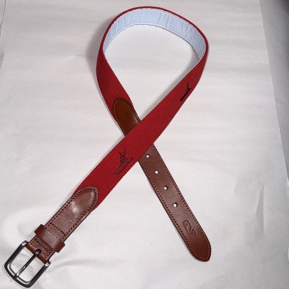 Vineyard Vines Jetty Red Cotton Leather Canvas Club sailboat size 32